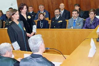 La nueva fiscal jefe de Área, Carmen De la Fuente, apadrinada por su predecesora en el cargo, Verónica Celdrán